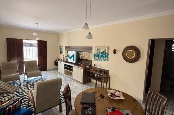 Casa para venda com 4 quartos!