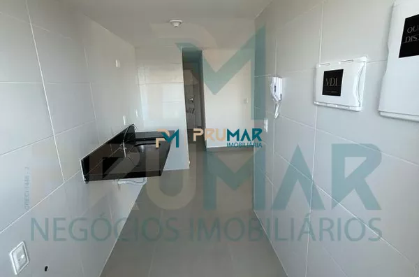 Apartamento com 2 quartos em Camboinha