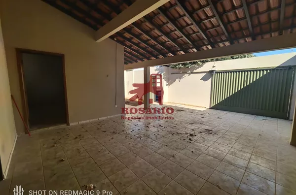 Casa para aluguel, 3 quarto(s),  Santa Mônica, Uberlândia