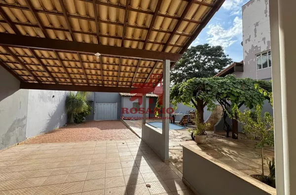 Casa para aluguel, 3 quarto(s),  Jardim Karaíba, Uberlândia