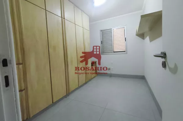 Apartamento para aluguel, 4 quarto(s),  Osvaldo Rezende, Uberlândia