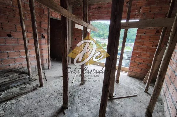 Terreno com construção - Jd. Silva, Embu Das Artes