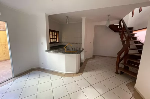 Sobrado para venda, 2 quarto(s),  Centro, Bertioga