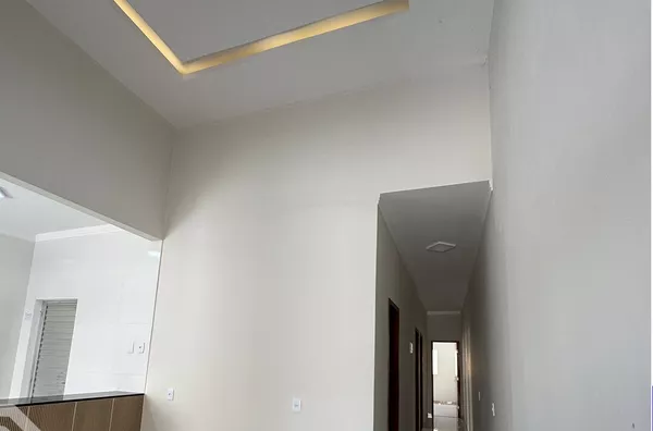  EXCELENTE CASA DISPONÍVEL À VENDA – SERRAVILLE 