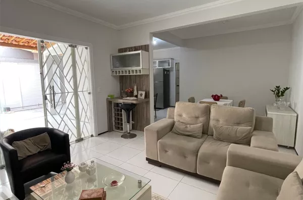 CASA DE ESQUINA A VENDA NO CASTELO, SÃO BENEDITO