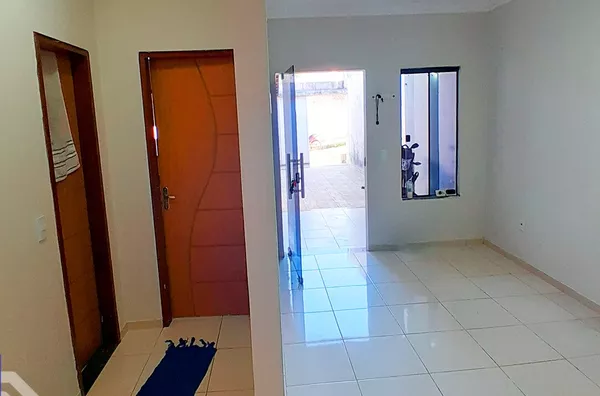 CASA MOBILIADA À VENDA NO PORTAL DOS BURITIS – PARTE ALTA!