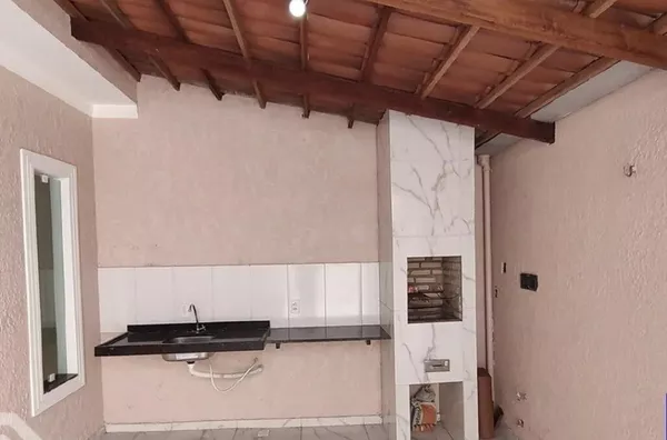 EXCELENTE CASA DISPONÍVEL PARA VENDA NO BAIRRO SERRAVILLE