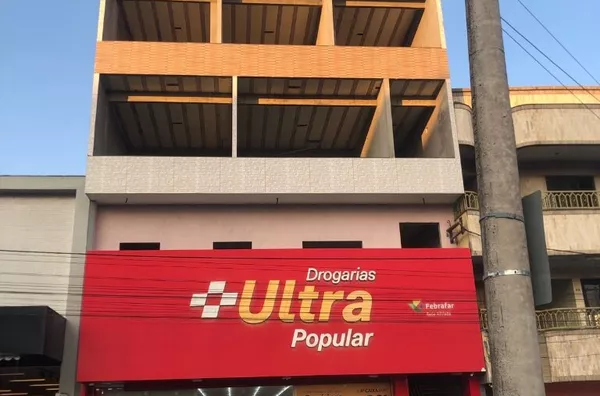 PRÉDIO COMERCIAL EM GUARACIABA