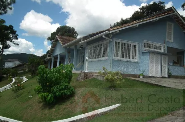 Casa para Venda em Nova Friburgo / RJ no bairro CASCATINHA