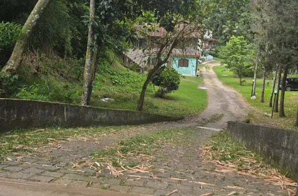 Casa para Venda em Nova Friburgo / RJ no bairro CÔNEGO