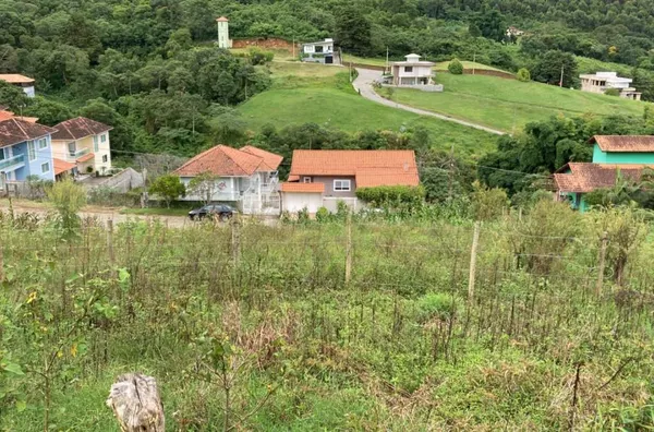 Terreno para Venda em Nova Friburgo / RJ no bairro CÔNEGO