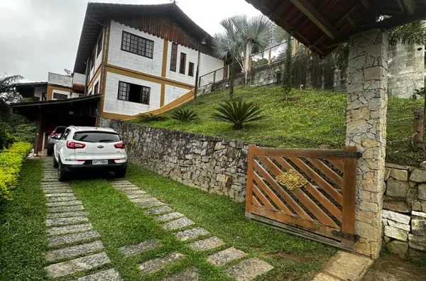 Casa em Condomínio para Venda no bairro CÓRREGO DANTAS