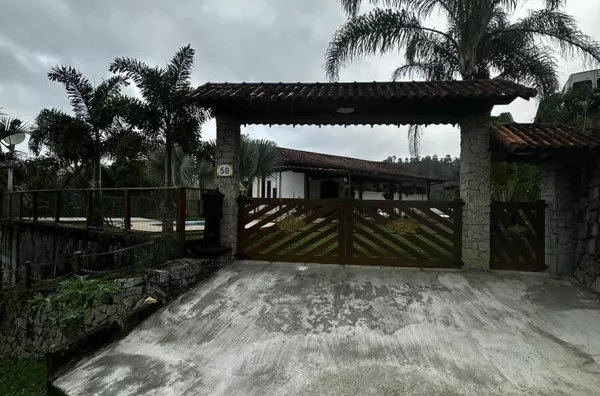 Casa em Condomínio para Venda no bairro CÓRREGO DANTAS