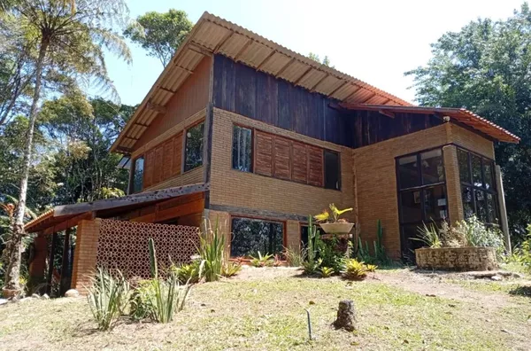 Casa em Condomínio para Venda no bairro MURY