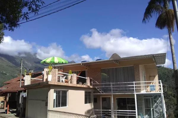 Casa para Venda em Nova Friburgo / RJ no bairro CASCATINHA