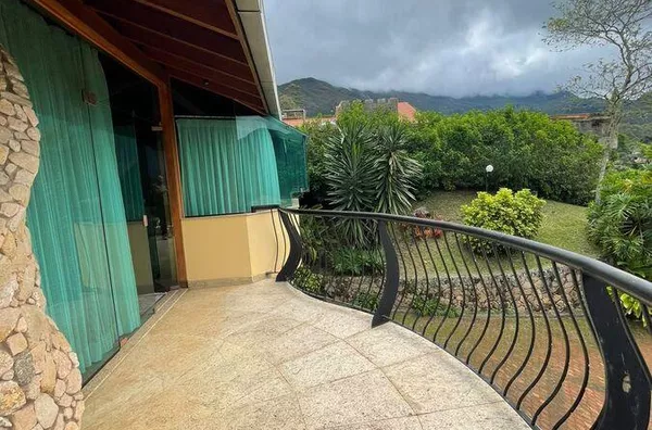 Casa para Venda em Nova Friburgo / RJ no bairro CASCATINHA