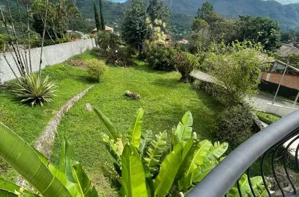 Casa para Venda em Nova Friburgo / RJ no bairro CASCATINHA