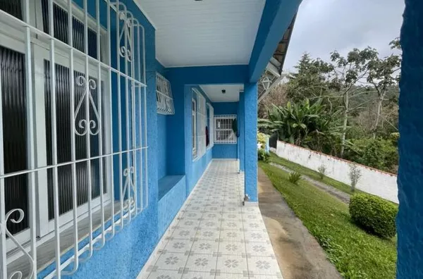 Casa para Venda em Nova Friburgo / RJ no bairro CASCATINHA