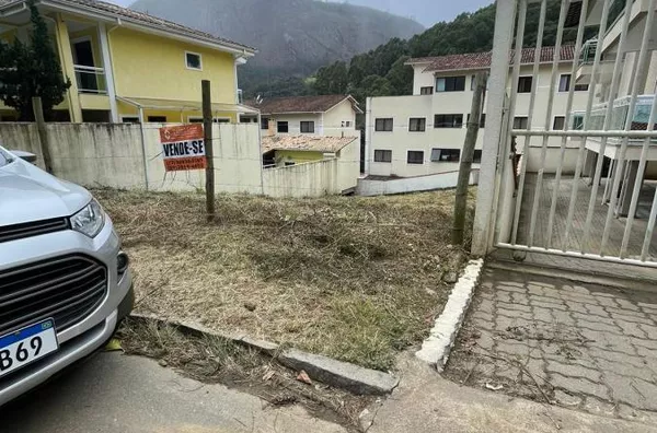 Terreno para Venda em Nova Friburgo / RJ no bairro CÔNEGO