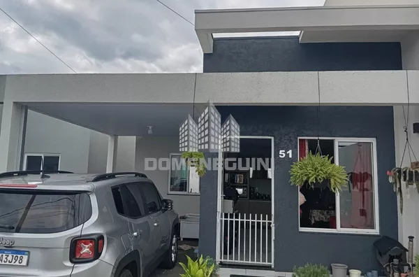 Casa para assumir financiamento, no Bairro Fraron, Pato Branco