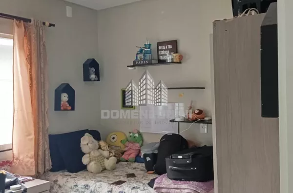 Casa para assumir financiamento, no Bairro Fraron, Pato Branco
