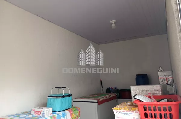 Casa para assumir financiamento, no Bairro Fraron, Pato Branco