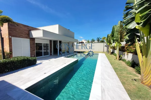 Casa Acessível com 5 Suítes |Cond Campo de Toscana