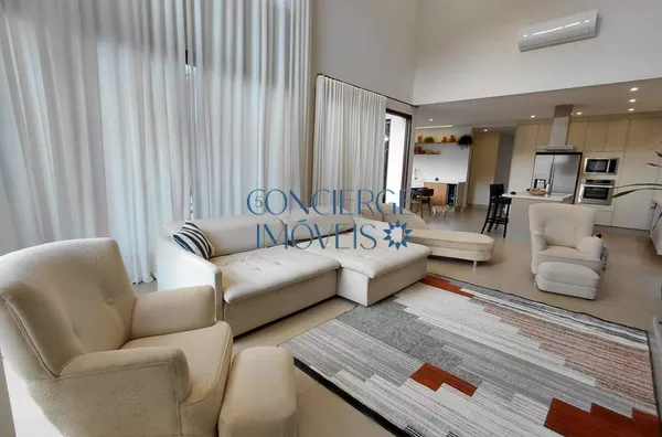 Casa com 4 suítes e vista privilegiada no Cond. Chácaras do Lago - Vinhedo 