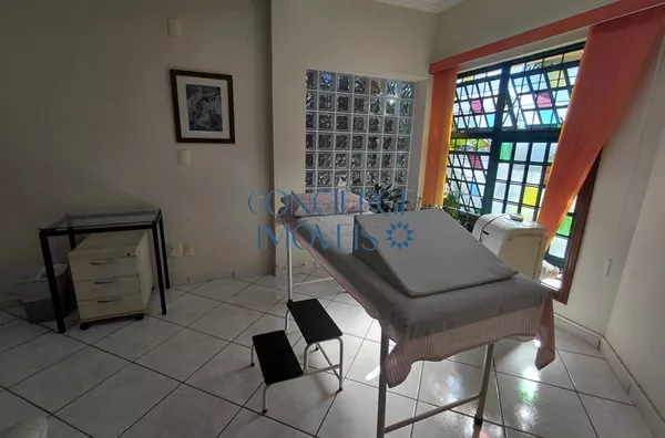 Imóvel Comercial em Região Central de Vinhedo