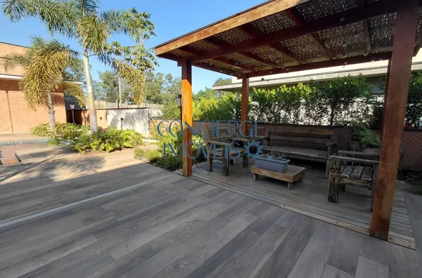 Casa com 4 suítes e belíssimo jardim no Santa Teresa - Vinhedo/Itupeva