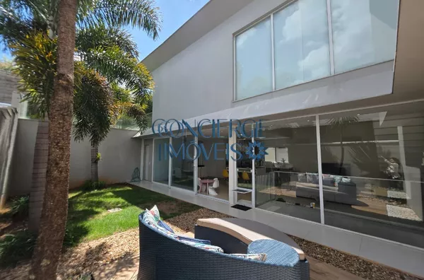 Casa moderna e integrada no condomínio Morada do Bosque – Vinhedo