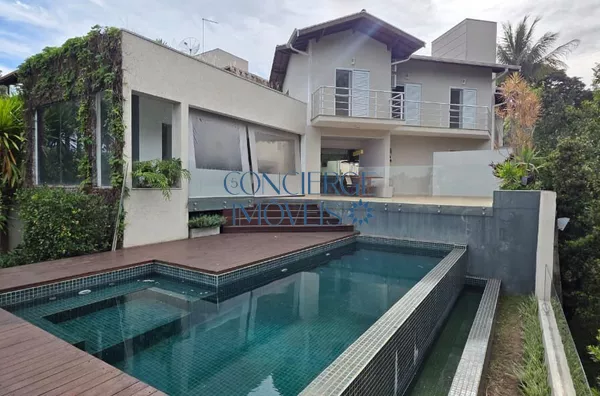 Casa com vista privilegiada no Condomínio Alpes de Vinhedo