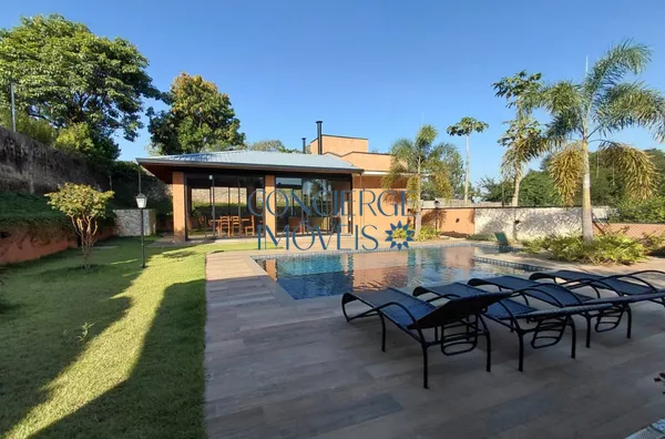Casa com 4 suítes e belíssimo jardim no Santa Teresa - Vinhedo/Itupeva