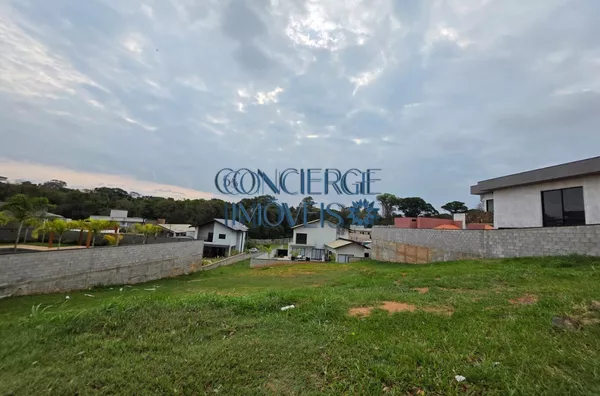 Terreno no condomínio Terras de Sta Teresa, em Vinhedo