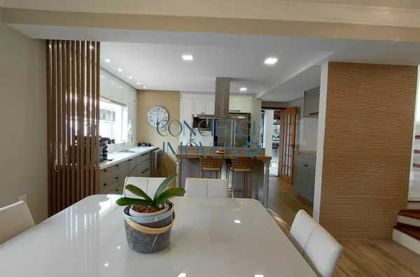 Casa charmosa com 3 suítes no Cond. Vila Brasiliana, em Valinhos