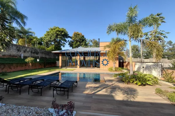Casa com 4 suítes e belíssimo jardim no Santa Teresa - Vinhedo/Itupeva