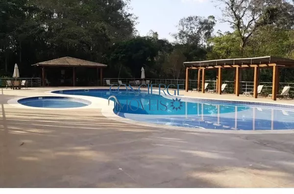 Terreno com Vista Privilegiada no Condomínio Santa Isabel – Louveira