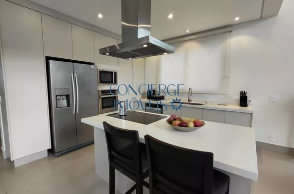Casa com 4 suítes e vista privilegiada no Cond. Chácaras do Lago - Vinhedo 