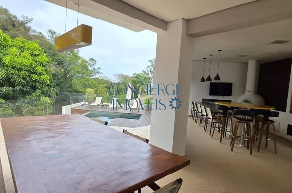 Casa com vista privilegiada no Condomínio Alpes de Vinhedo