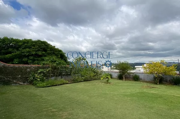 Casa com vista de 1.000m² | Cond. Hípica I – Vinhedo