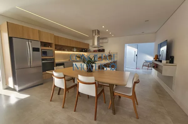 Casa alto padrão Cond.Vale do Itamaracá em Valinhos - Porteira Fechada 