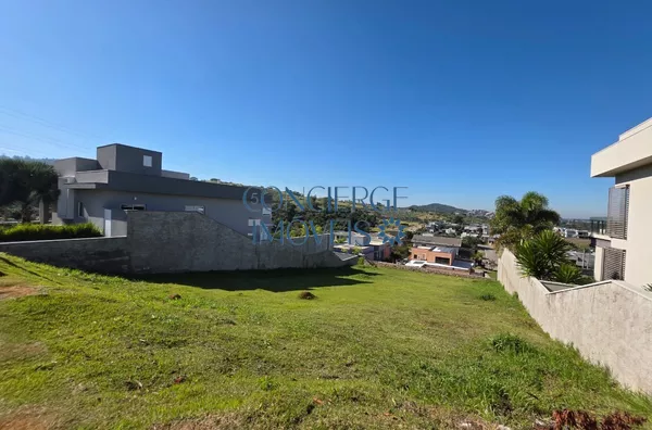 Terreno à venda no Condomínio Campo de Toscana – Vinhedo