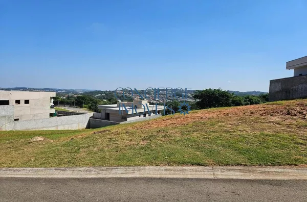 Terreno com Vista Privilegiada no Condomínio Santa Isabel – Louveira
