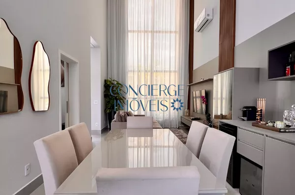 Casa Térrea Mobiliada no Cond. Mont' Alcino em  Valinhos
