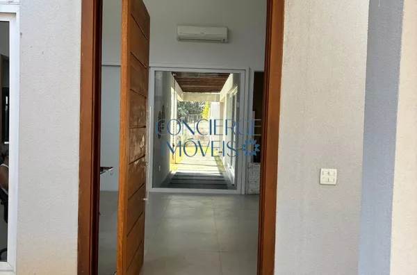 Casa Térrea com 3 suítes no Cond.Santa Teresa