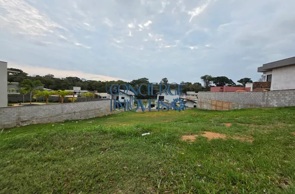 Terreno no condomínio Terras de Sta Teresa, em Vinhedo