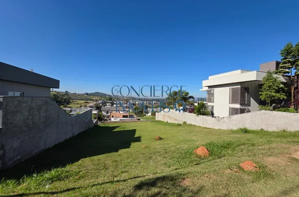 Terreno à venda no Condomínio Campo de Toscana – Vinhedo