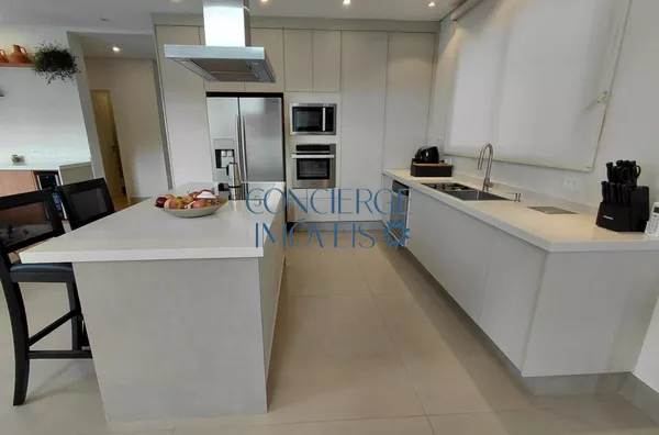 Casa com 4 suítes e vista privilegiada no Cond. Chácaras do Lago - Vinhedo 