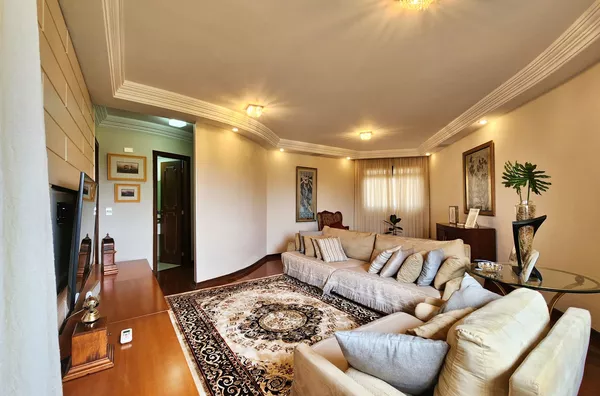 Apartamento 4 Quartos À Venda no Jd  Caiçaras em Londrina