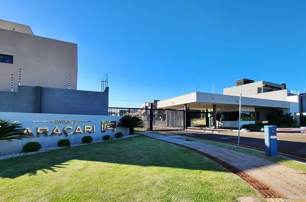 Sobrado com 4 suítes e 193m² de construção à venda no condomínio Araçari, em Londrina